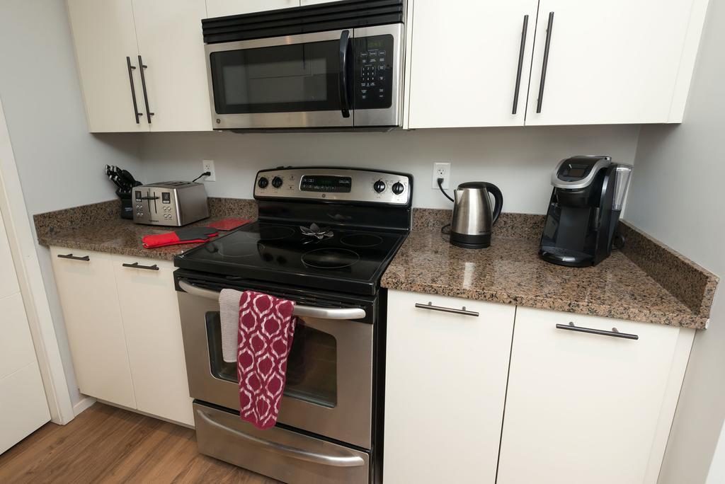 Nova Suites Inc. ハリファックス エクステリア 写真